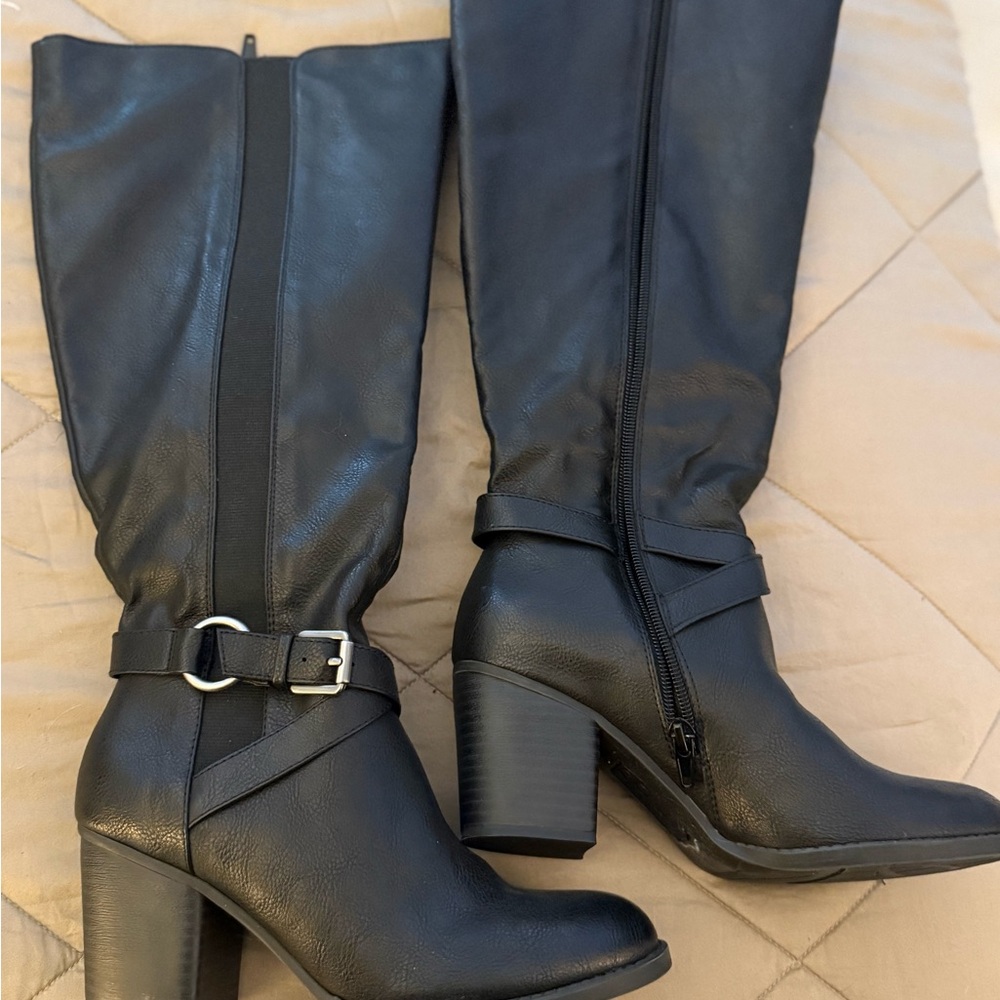 Naturalizer Black Heeled Boots
